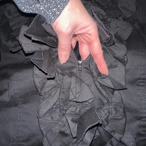 Vintage Nygard Collection Size 16 Bow Details Elegant Black Ruffled Women's Top - Picture 7 of 8